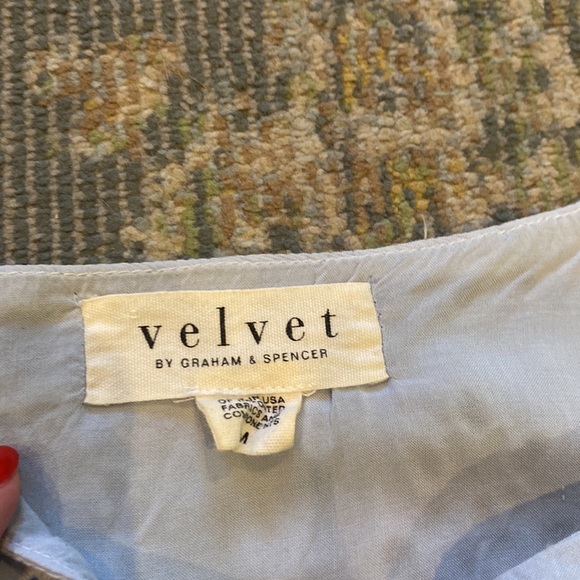 Velvet eyelet camisole - Picture 3 of 3